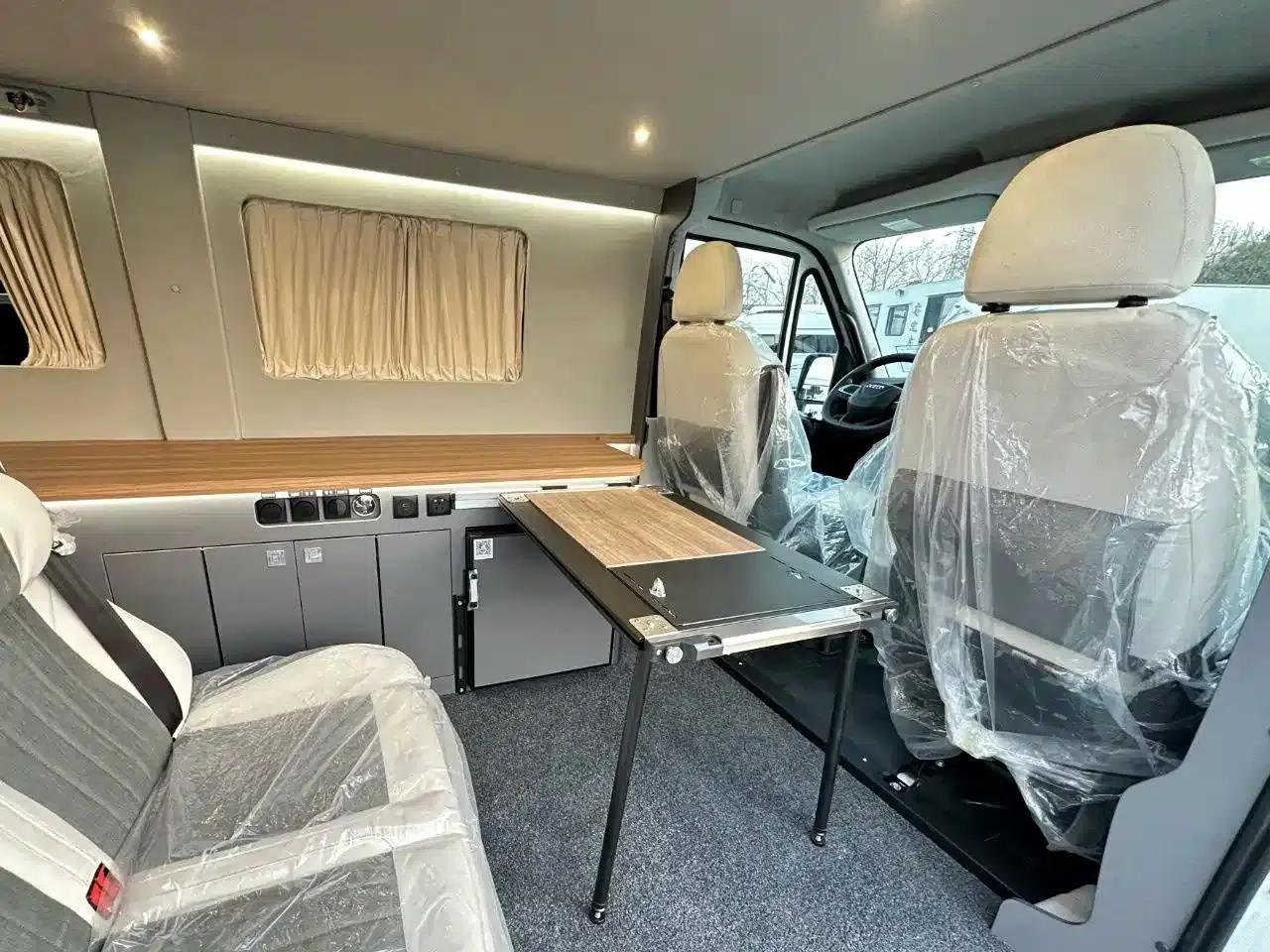 Astra Campervan 2023 3.0T Diesel — миниатюра 5