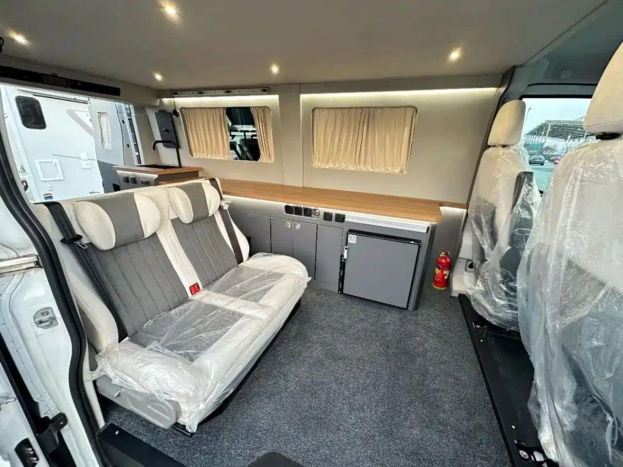 Astra Campervan 2023 3.0T Diesel — миниатюра 6