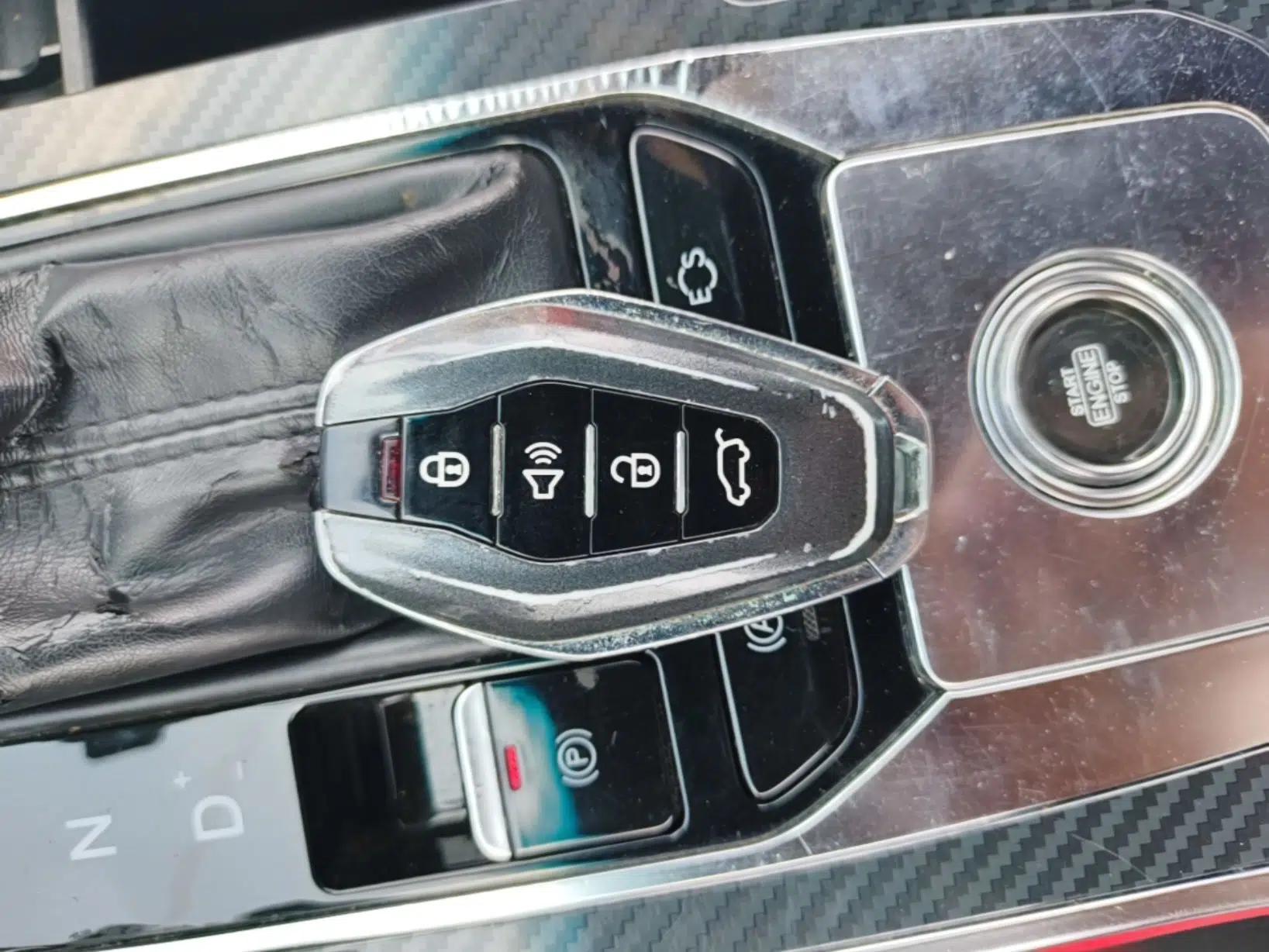 JETOUR X70 Coupe 2020 1.6T DCT ChaoPLUS 5-Seater — миниатюра 22