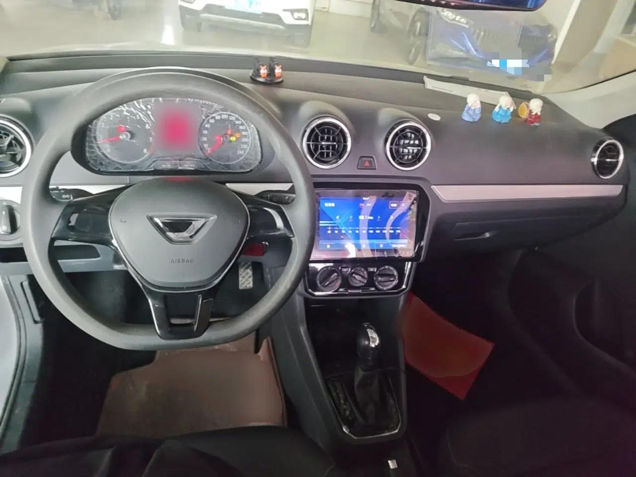 Jetta VA3 2019 1.5L Automatic Enjoyment Edition — миниатюра 13
