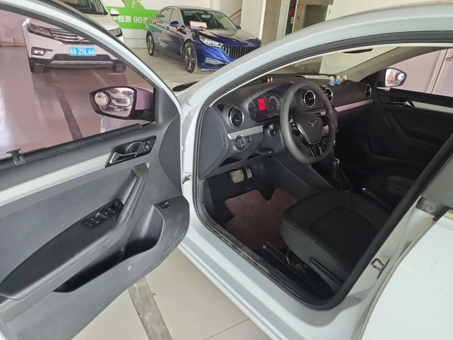 Jetta VA3 2019 1.5L Automatic Enjoyment Edition — миниатюра 19