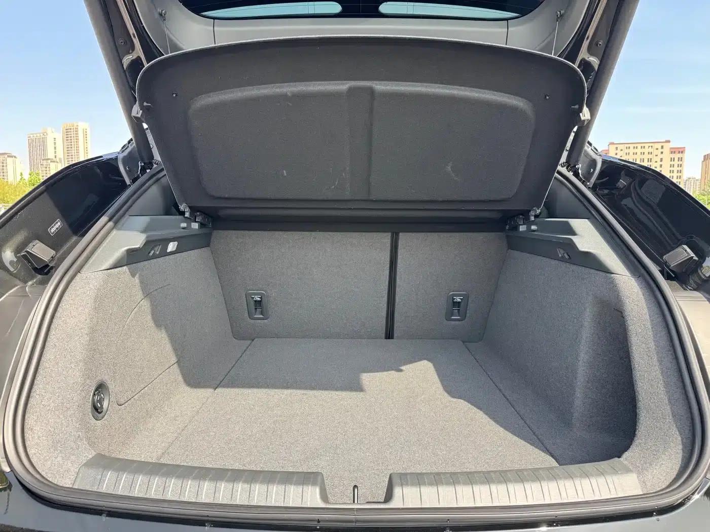 Audi E5 Sportback 2026 Pioneer Plus — миниатюра 12
