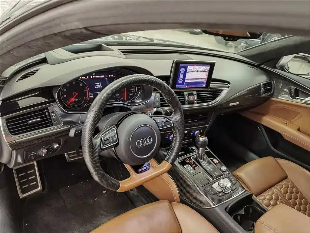 2016 Audi RS 7 RS 7 4.0T Sportback — миниатюра 10