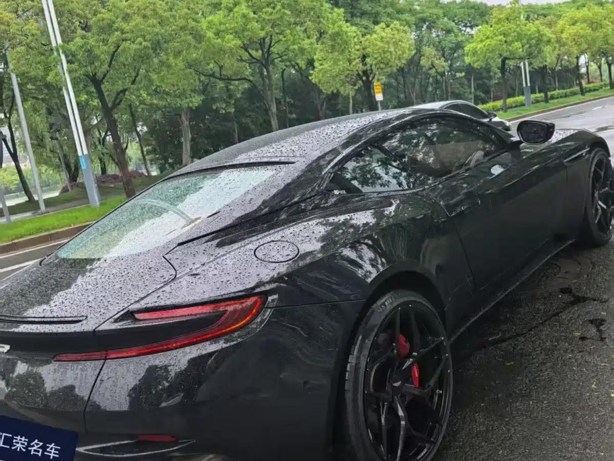 Aston Martin DB11 2019 4.0T V8 Coupe — миниатюра 5