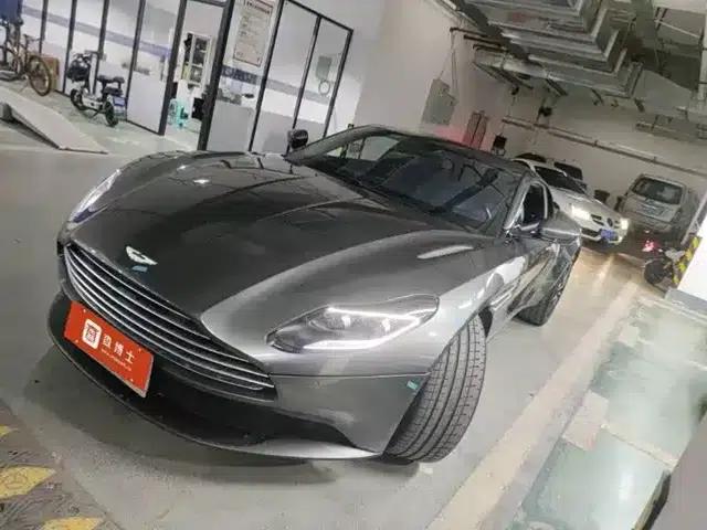 Aston Martin DB11 2019 4.0T V8 Coupe