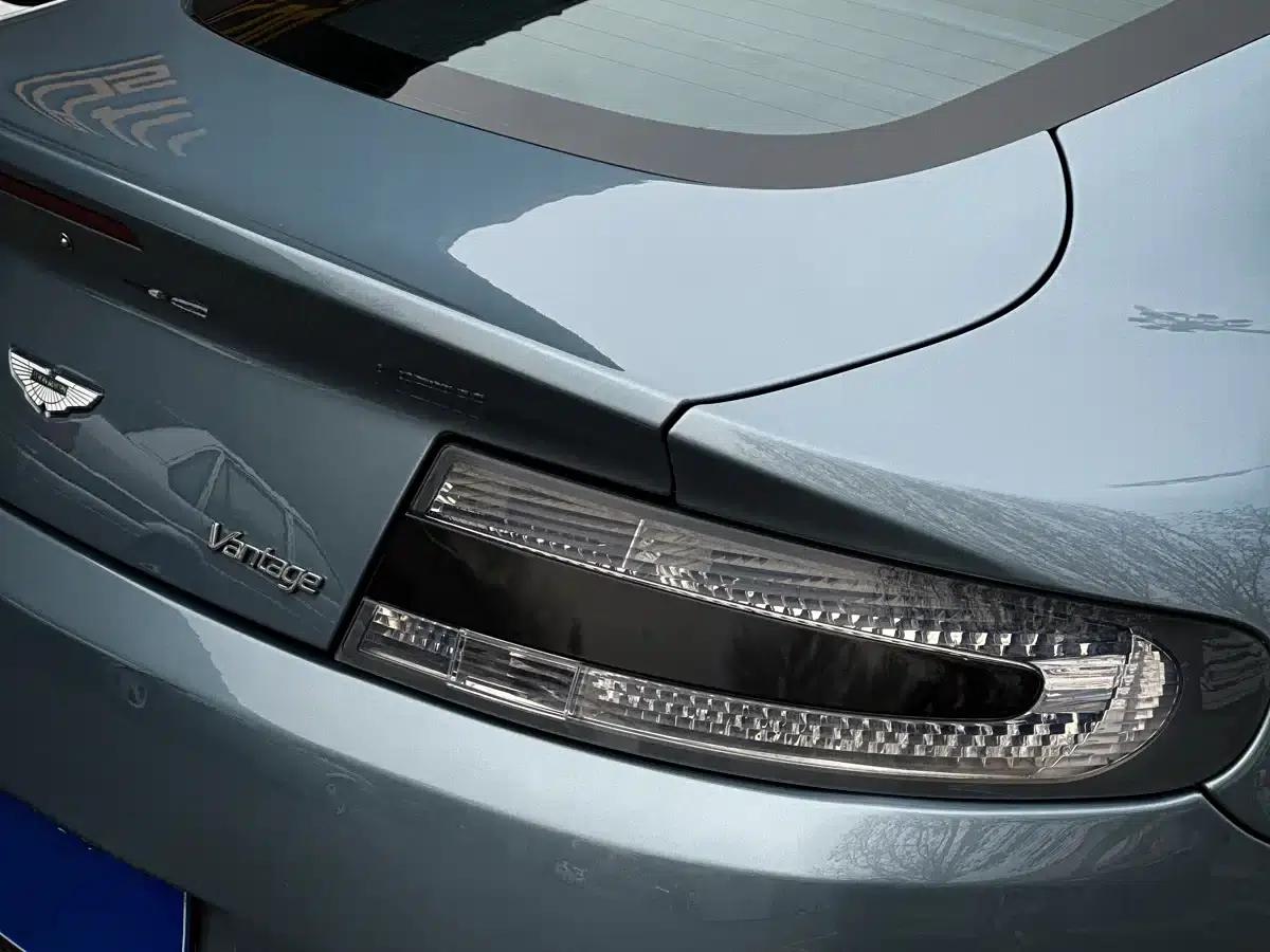 2007 V8 Vantage 4.7L Manual — миниатюра 11