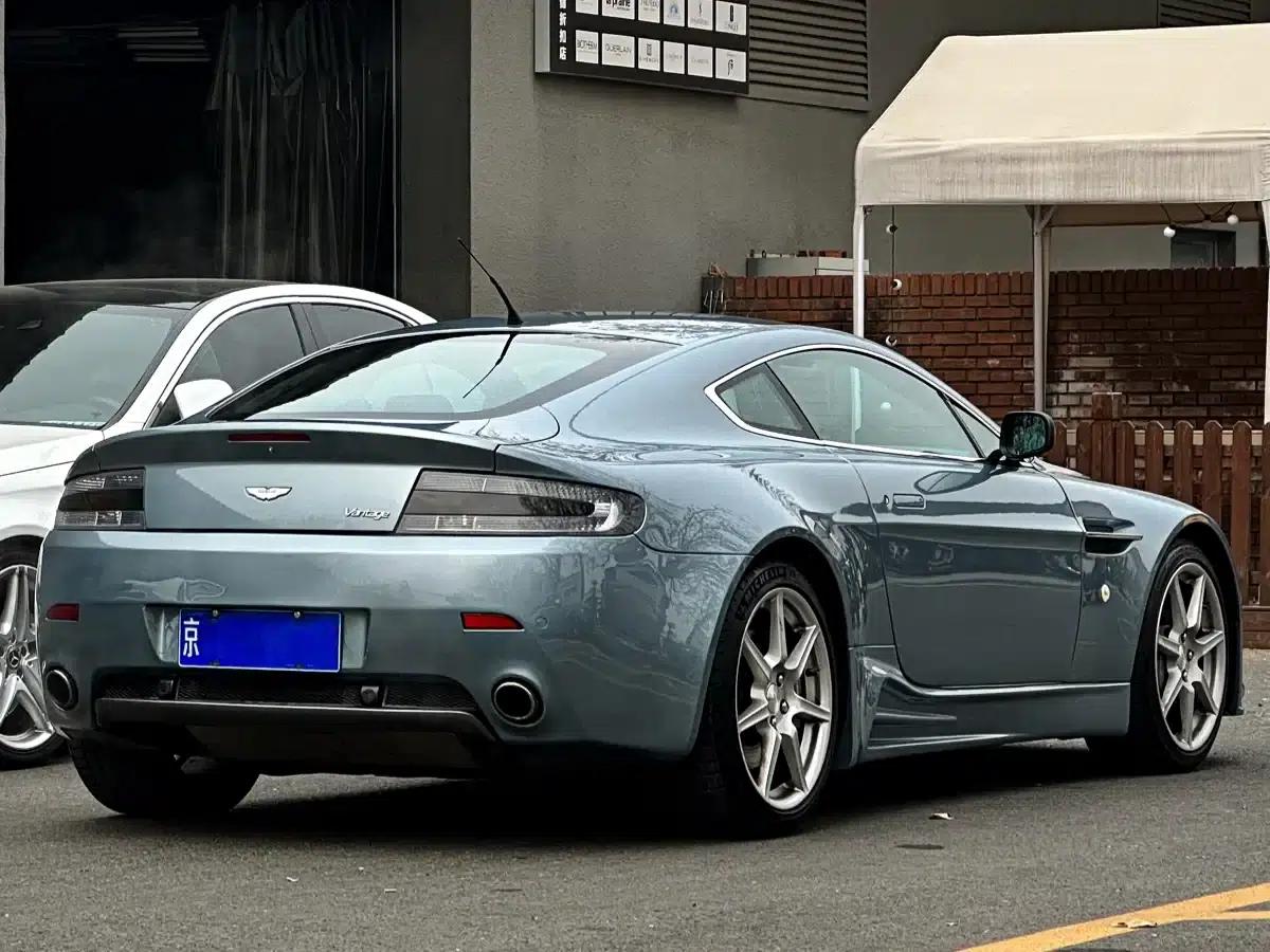 2007 V8 Vantage 4.7L Manual — миниатюра 13