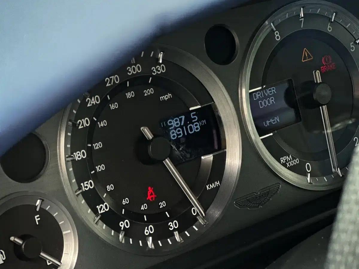 2007 V8 Vantage 4.7L Manual — миниатюра 6