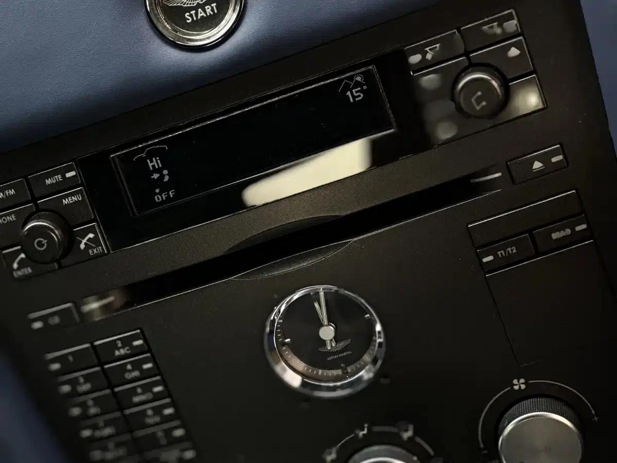 2007 V8 Vantage 4.7L Manual — миниатюра 7