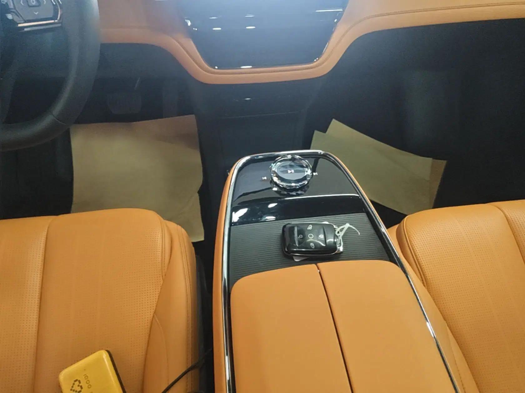Geely Galaxy LEVC L380 2025 805 km Flagship Version All-Wheel Drive — миниатюра 17
