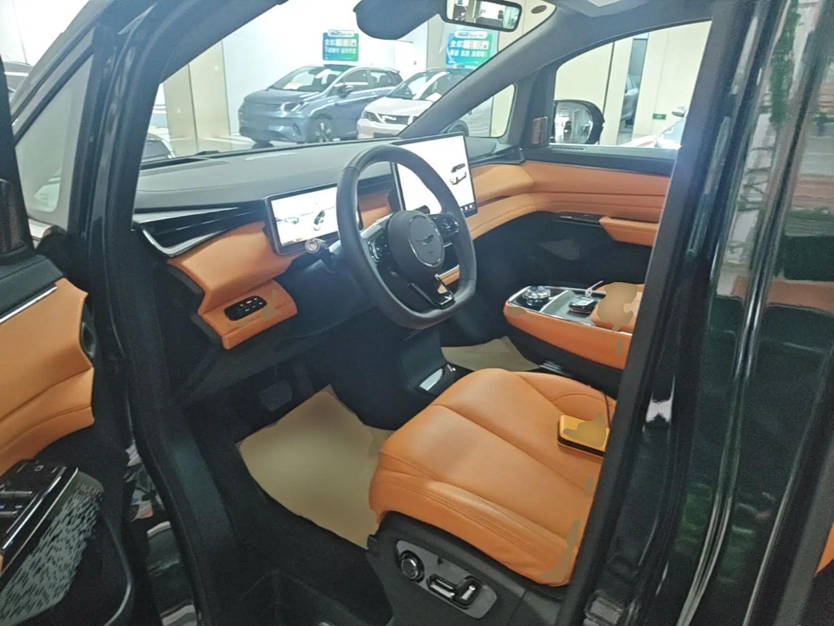 Geely Galaxy LEVC L380 2025 805 km Flagship Version All-Wheel Drive — миниатюра 18