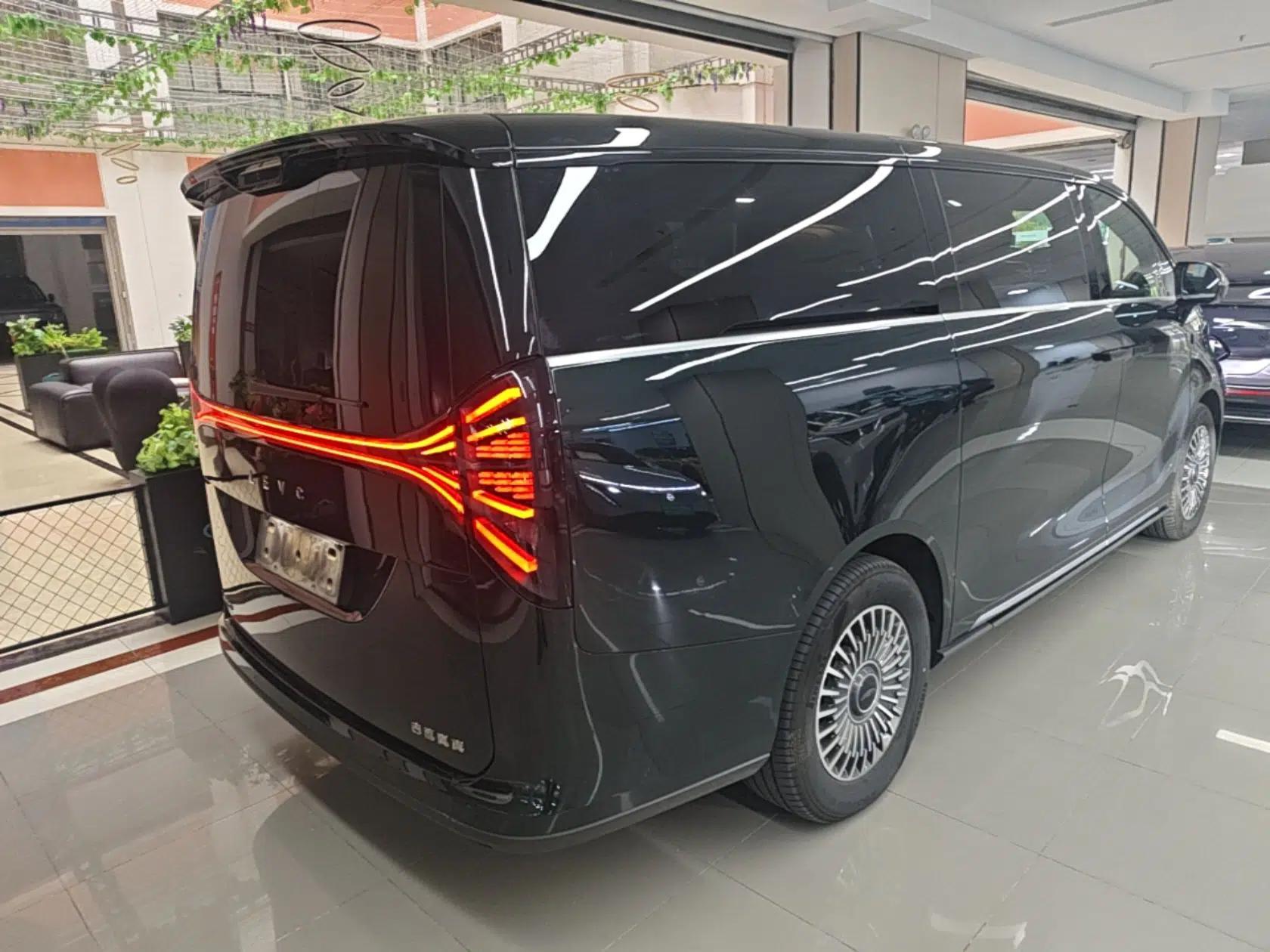Geely Galaxy LEVC L380 2025 805 km Flagship Version All-Wheel Drive — миниатюра 6