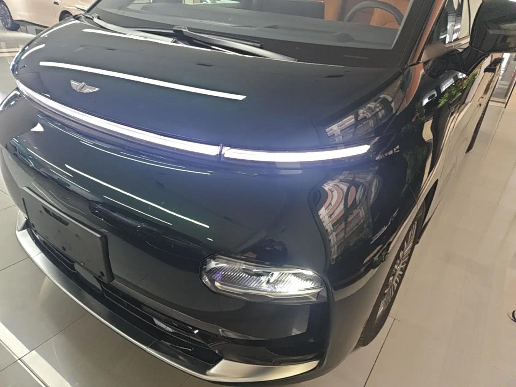 Geely Galaxy LEVC L380 2025 805 km Flagship Version All-Wheel Drive — миниатюра 9