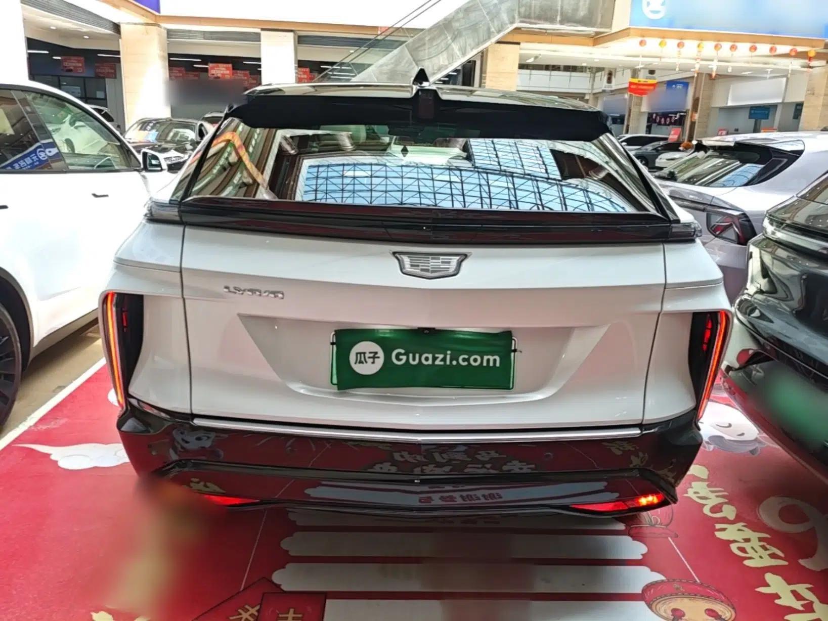 Cadillac LYRIQ 2024 Rear-Drive Standard Range Luxury Edition — миниатюра 5