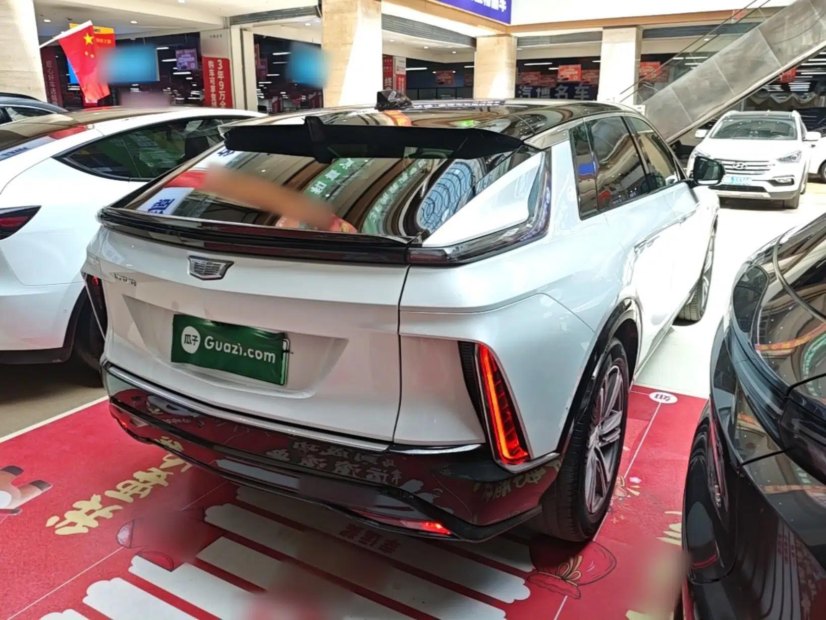 Cadillac LYRIQ 2024 Rear-Drive Standard Range Luxury Edition — миниатюра 6