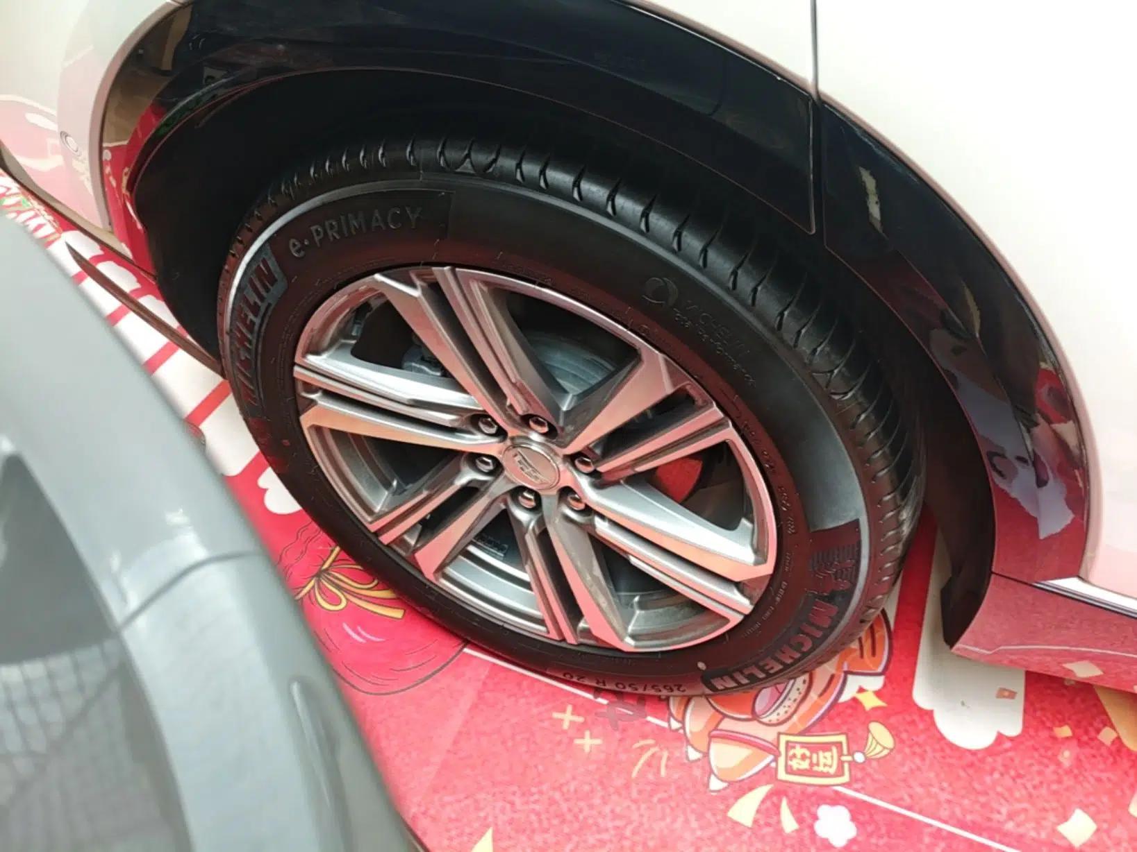 Cadillac LYRIQ 2024 Rear-Drive Standard Range Luxury Edition — миниатюра 10