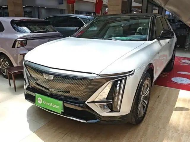 Cadillac LYRIQ 2024 Rear-Drive Standard Range Luxury Edition