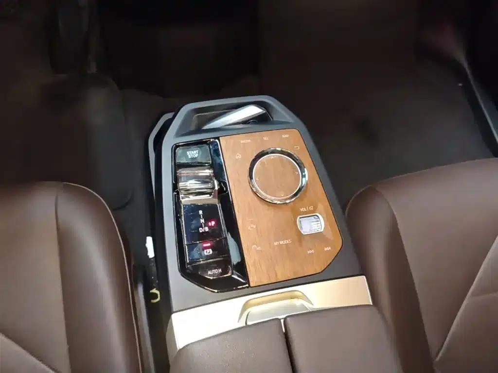 BMW iX 2022 xDrive40 — миниатюра 14