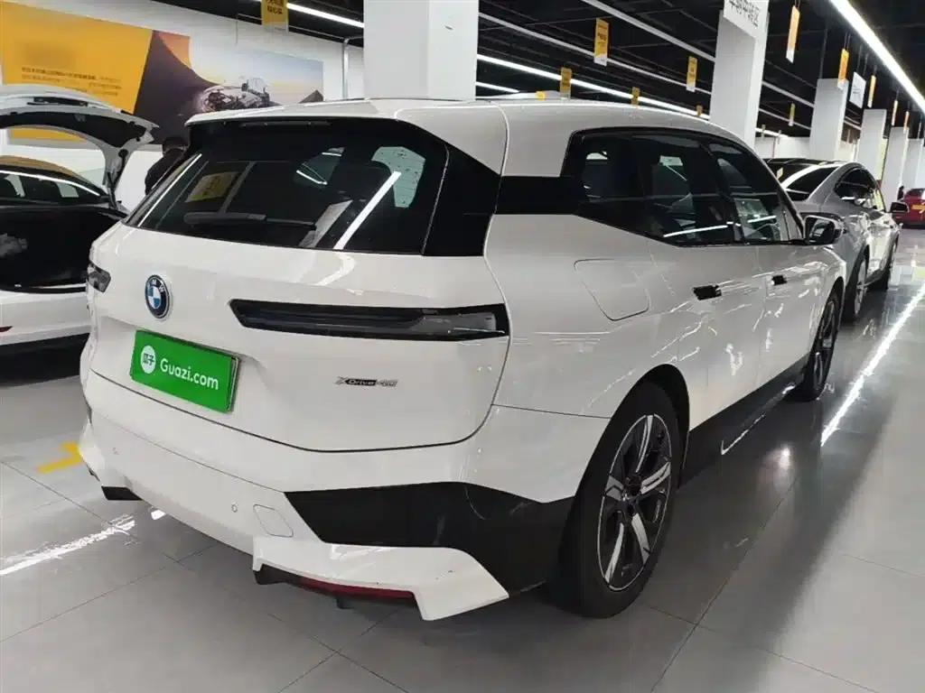 BMW iX 2022 xDrive40 — миниатюра 7