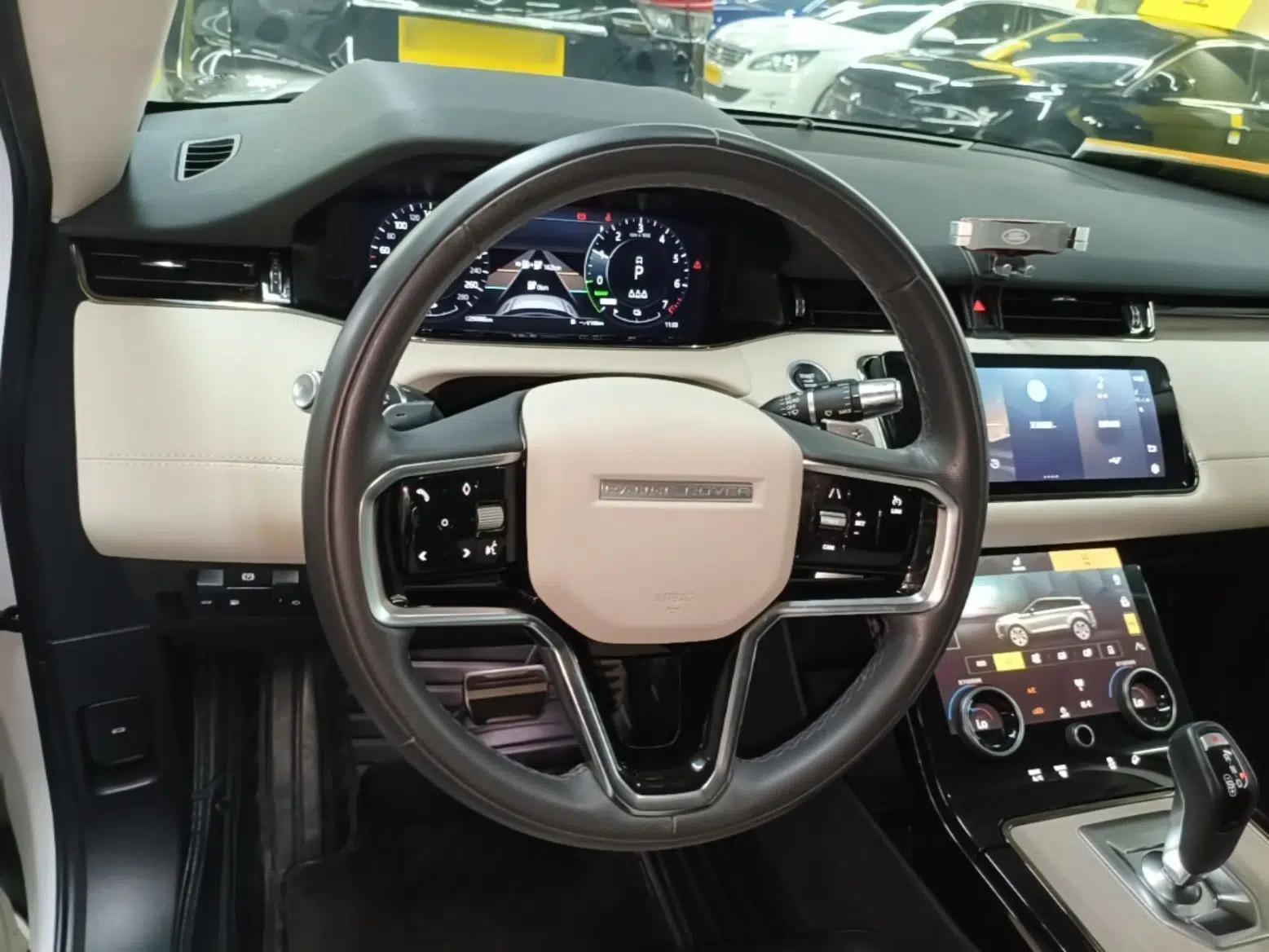Land Rover Range Evoque New Energy 2021 Aurora L P300e Luxury Edition — миниатюра 14
