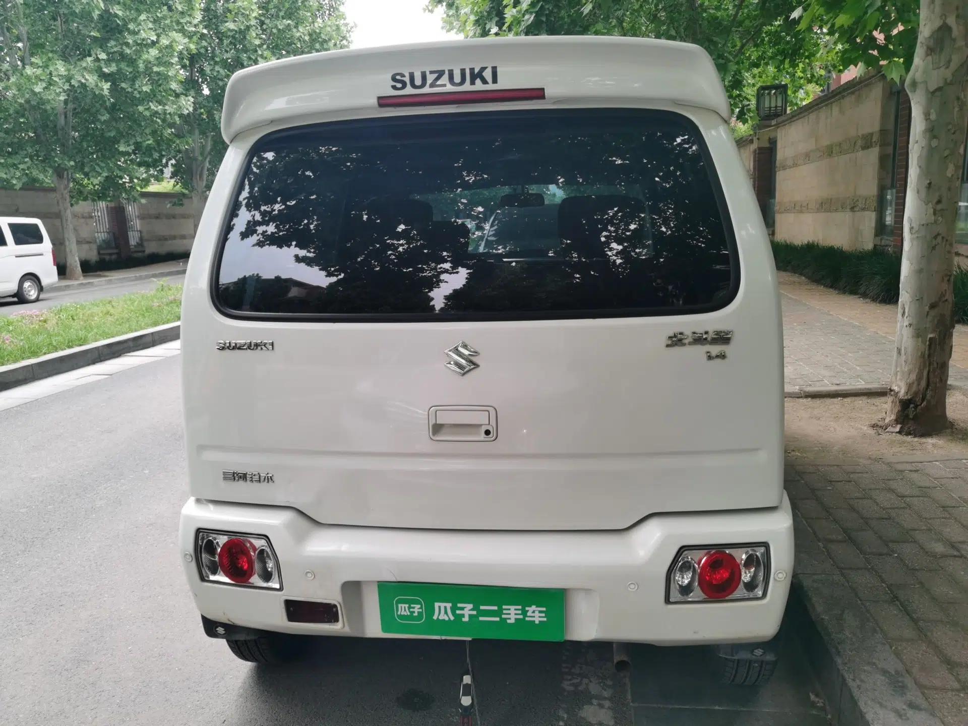 Suzuki Wagon R 2016 1.4L Manual Value Model — миниатюра 5