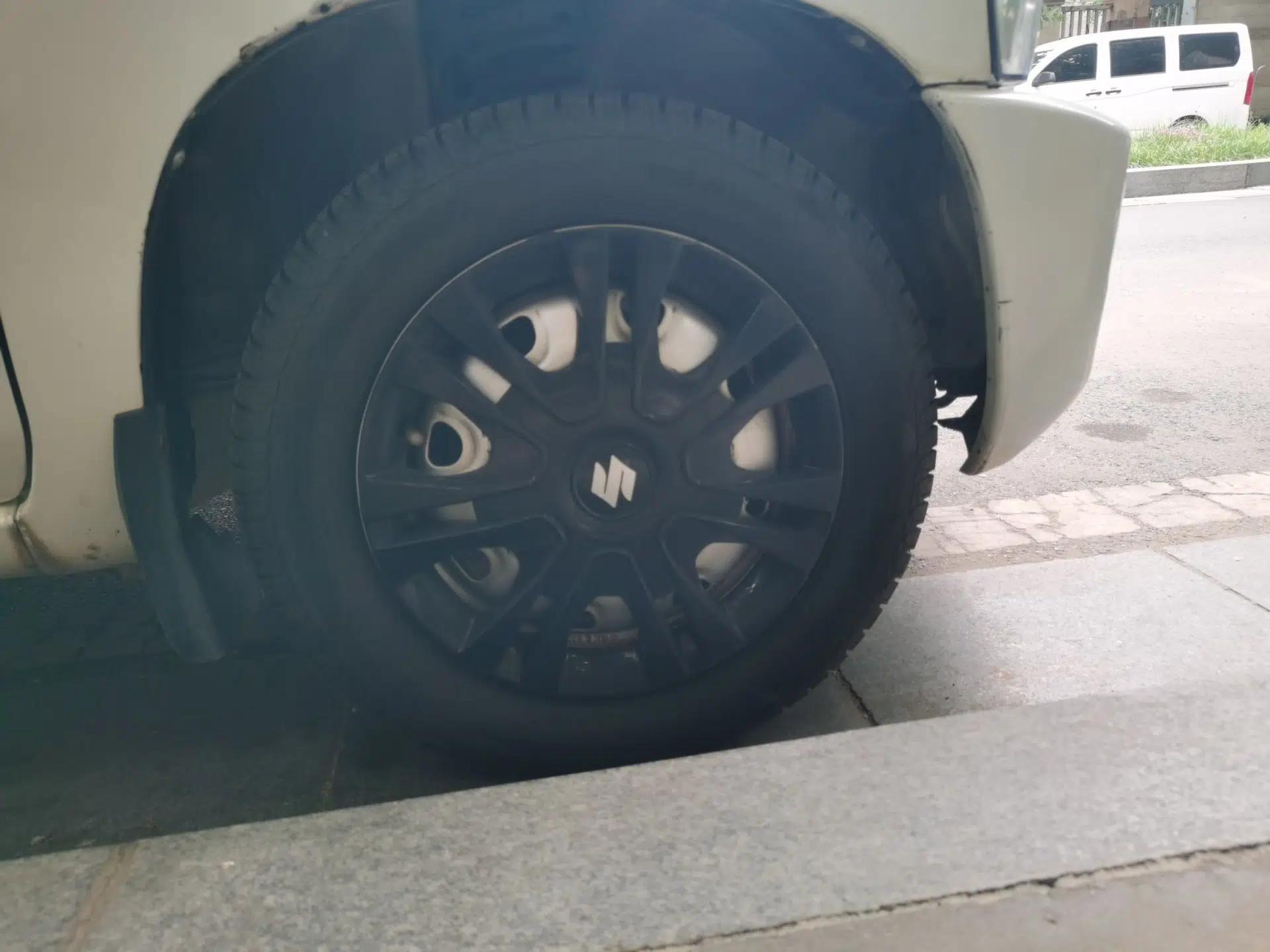 Suzuki Wagon R 2016 1.4L Manual Value Model — миниатюра 8