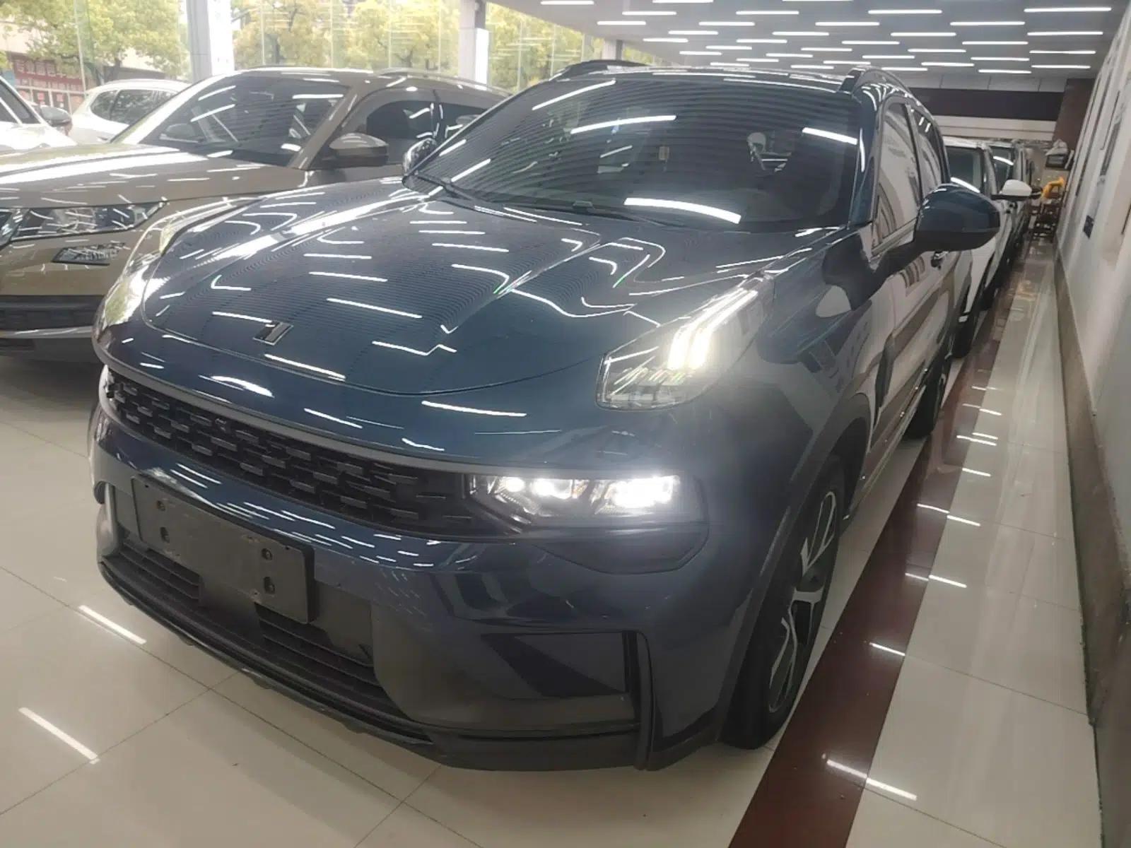 Lynk & Co 01 EM-P 2022 1.5TD PHEV Plus — миниатюра 1