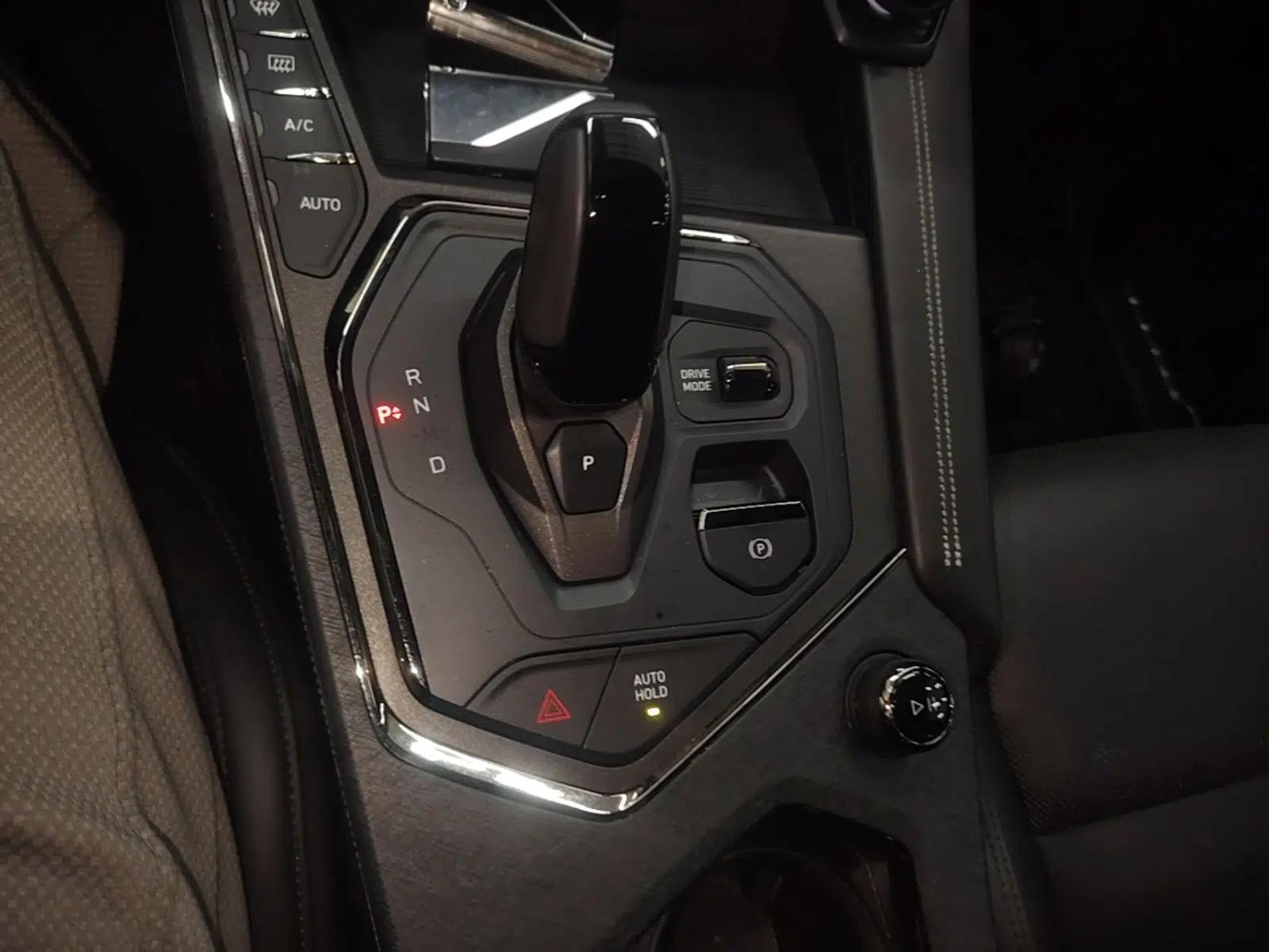 Lynk & Co 01 EM-P 2022 1.5TD PHEV Plus — миниатюра 17