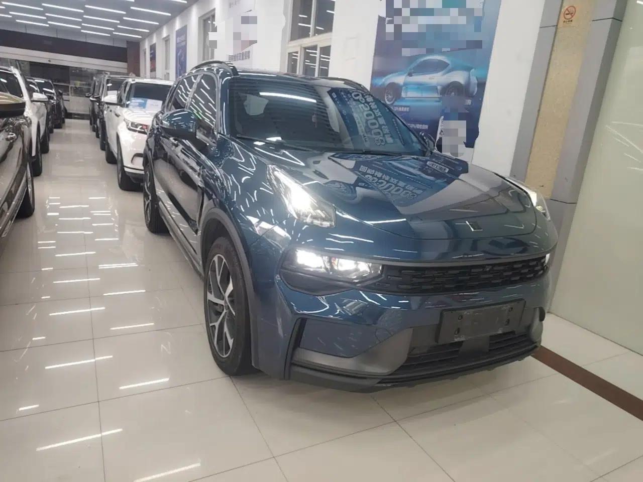 Lynk & Co 01 EM-P 2022 1.5TD PHEV Plus — миниатюра 3