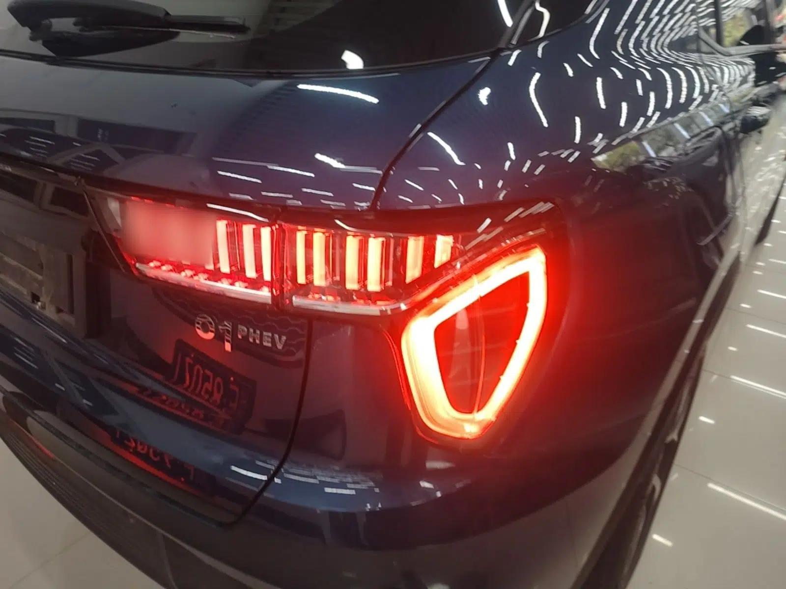 Lynk & Co 01 EM-P 2022 1.5TD PHEV Plus — миниатюра 7