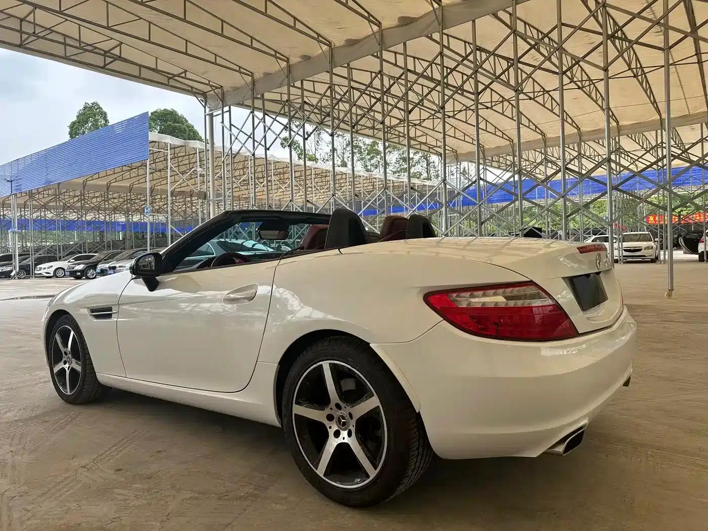 Mercedes-Benz SLK-Class 2011 SLK 200 Fashion Edition — миниатюра 12