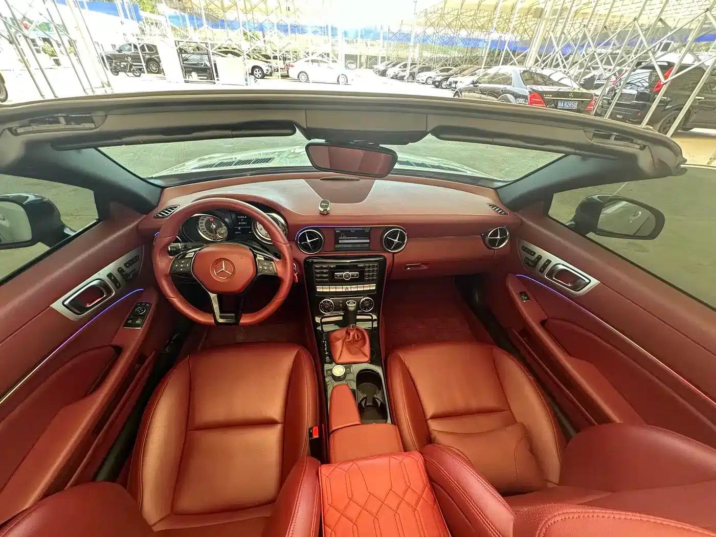 Mercedes-Benz SLK-Class 2011 SLK 200 Fashion Edition — миниатюра 5