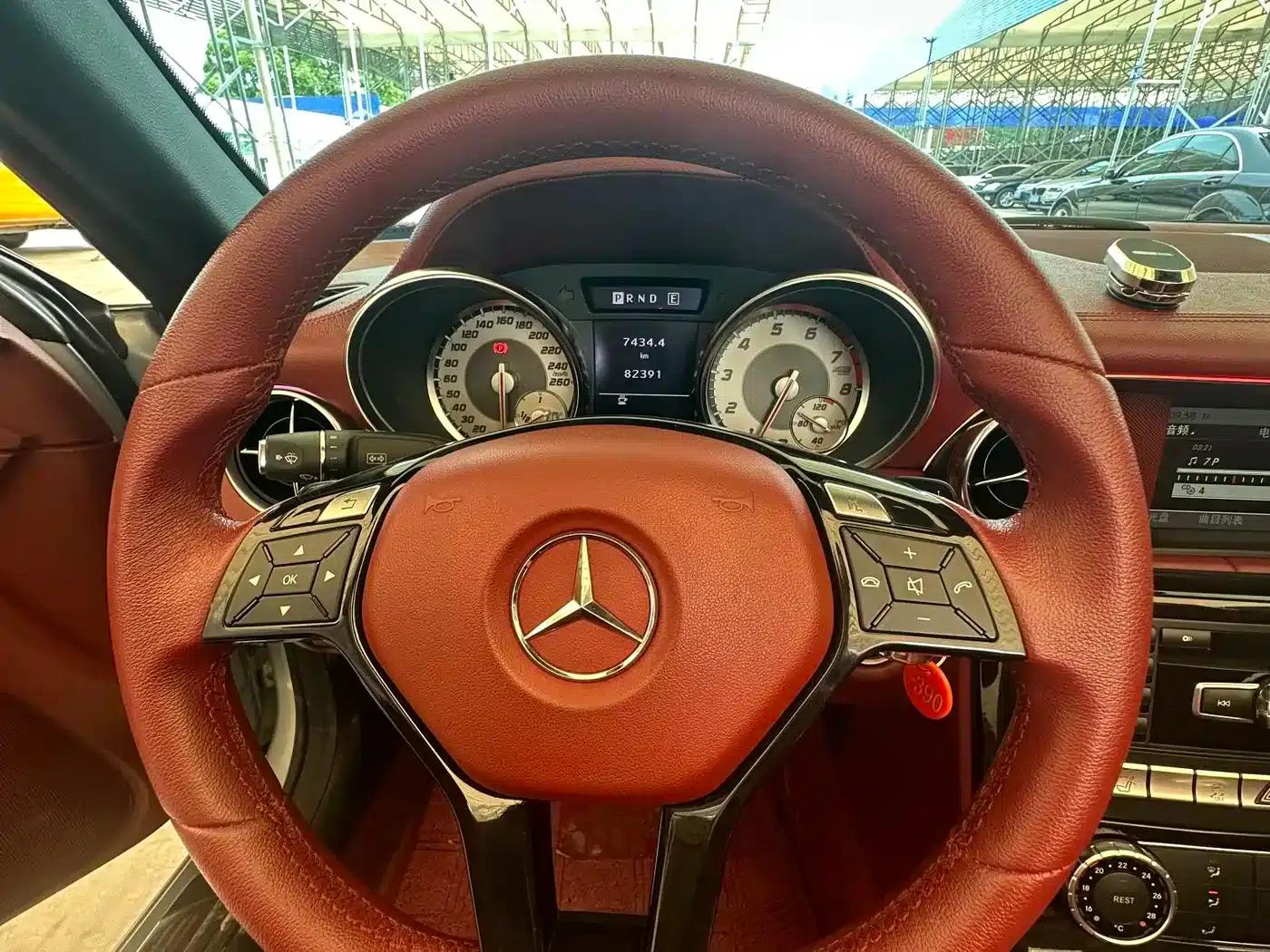 Mercedes-Benz SLK-Class 2011 SLK 200 Fashion Edition — миниатюра 7
