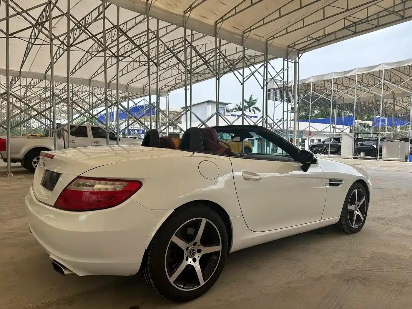 Mercedes-Benz SLK-Class 2011 SLK 200 Fashion Edition — миниатюра 10