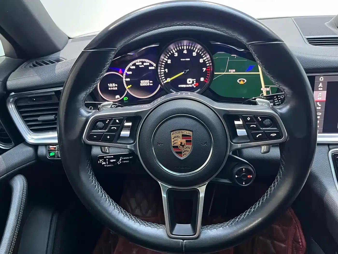 Panamera 4 E-Hybrid 2018 Model 2.9T — миниатюра 19