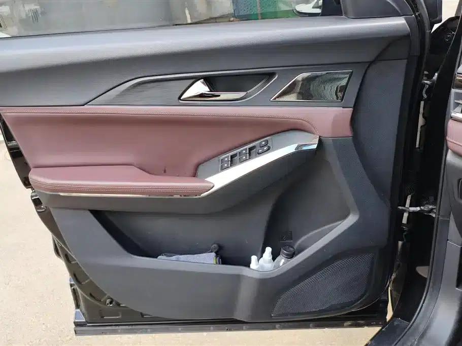 Sihao X8 PLUS 2023 1.5TGDI DCT Smart Edition 6-seater — миниатюра 7
