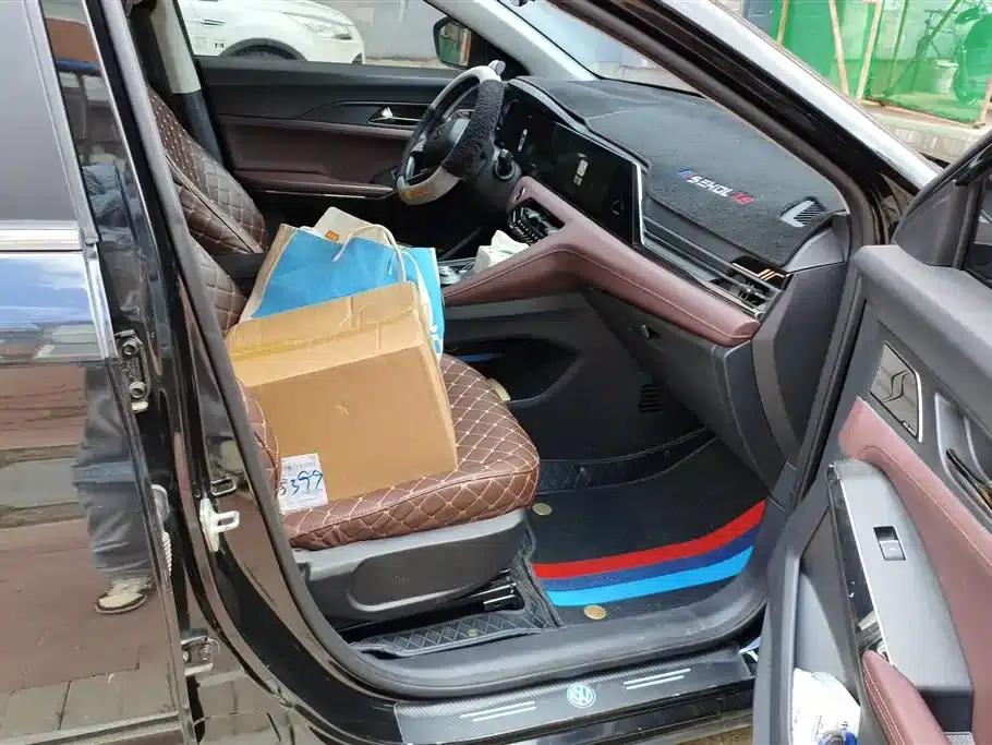 Sihao X8 PLUS 2023 1.5TGDI DCT Smart Edition 6-seater — миниатюра 8