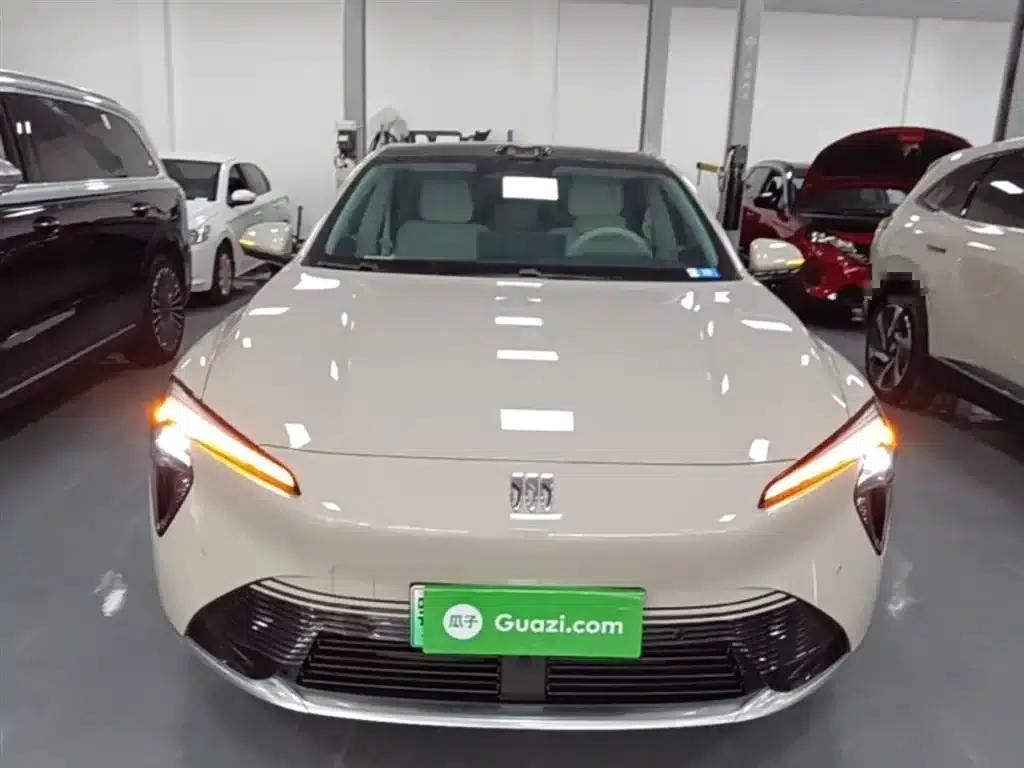 Buick Avenir 2025 — миниатюра 3