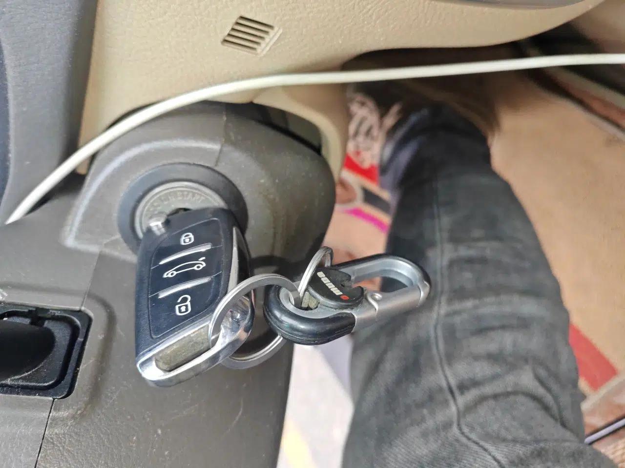 Kia Cerato 2012 1.8L AT TOP — миниатюра 9