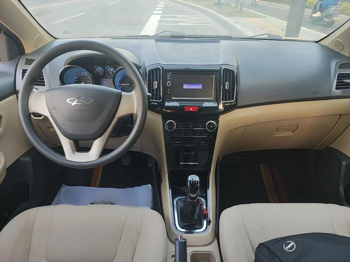 Chery E3 2013 1.5L Manual Fashion Model — миниатюра 13