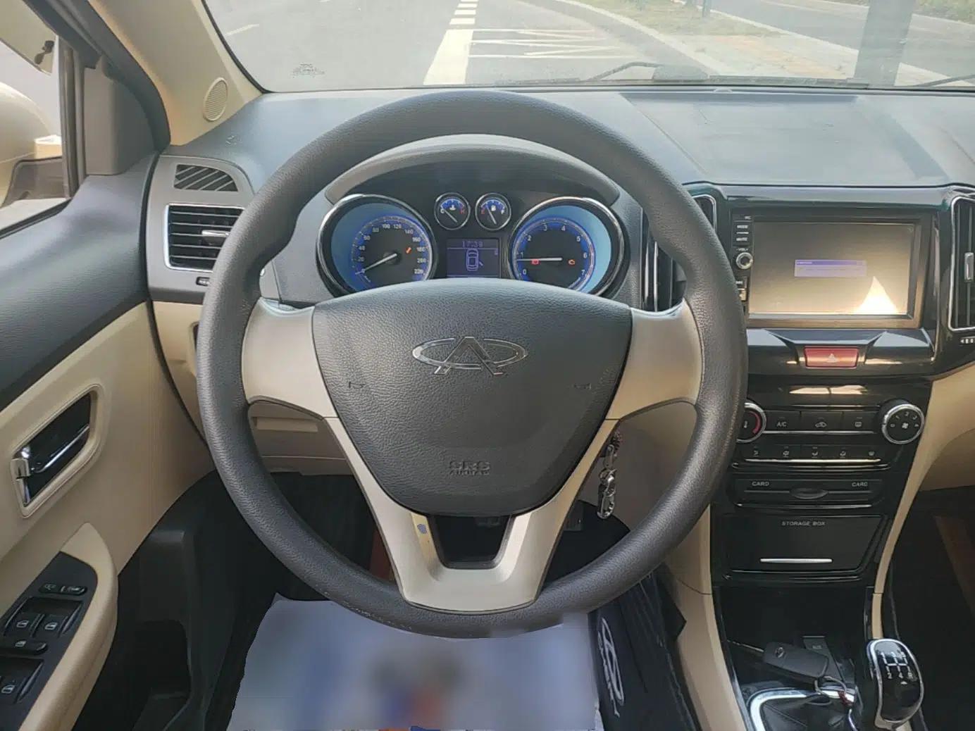 Chery E3 2013 1.5L Manual Fashion Model — миниатюра 14