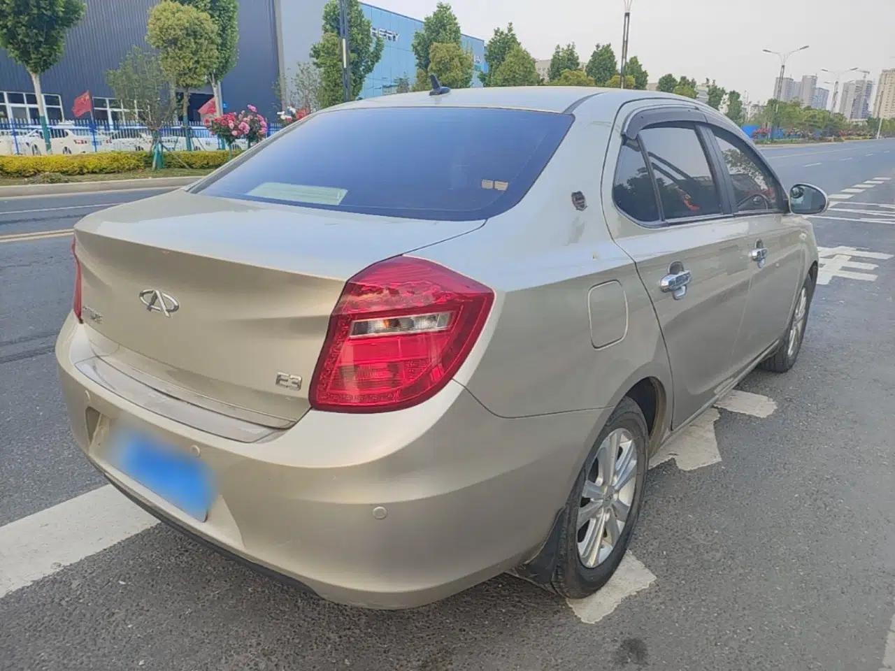 Chery E3 2013 1.5L Manual Fashion Model — миниатюра 6