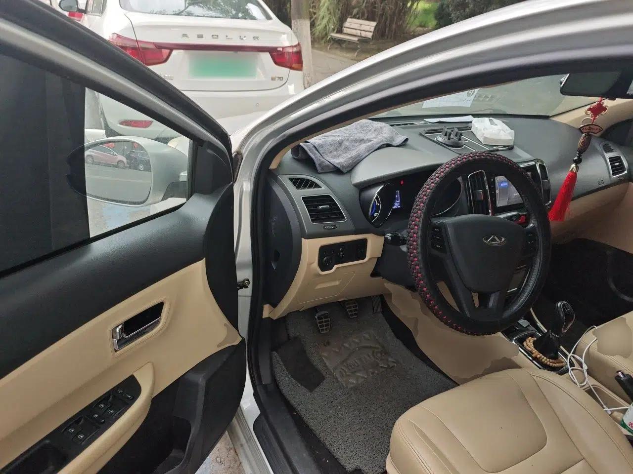 Chery E3 2015 1.5L Manual ZhiShang Model — миниатюра 17
