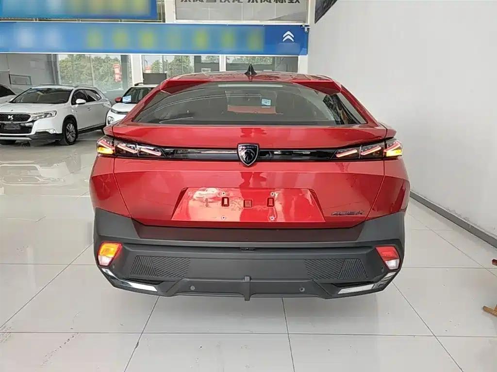 Peugeot 408X 2023 Charm Edition — миниатюра 6