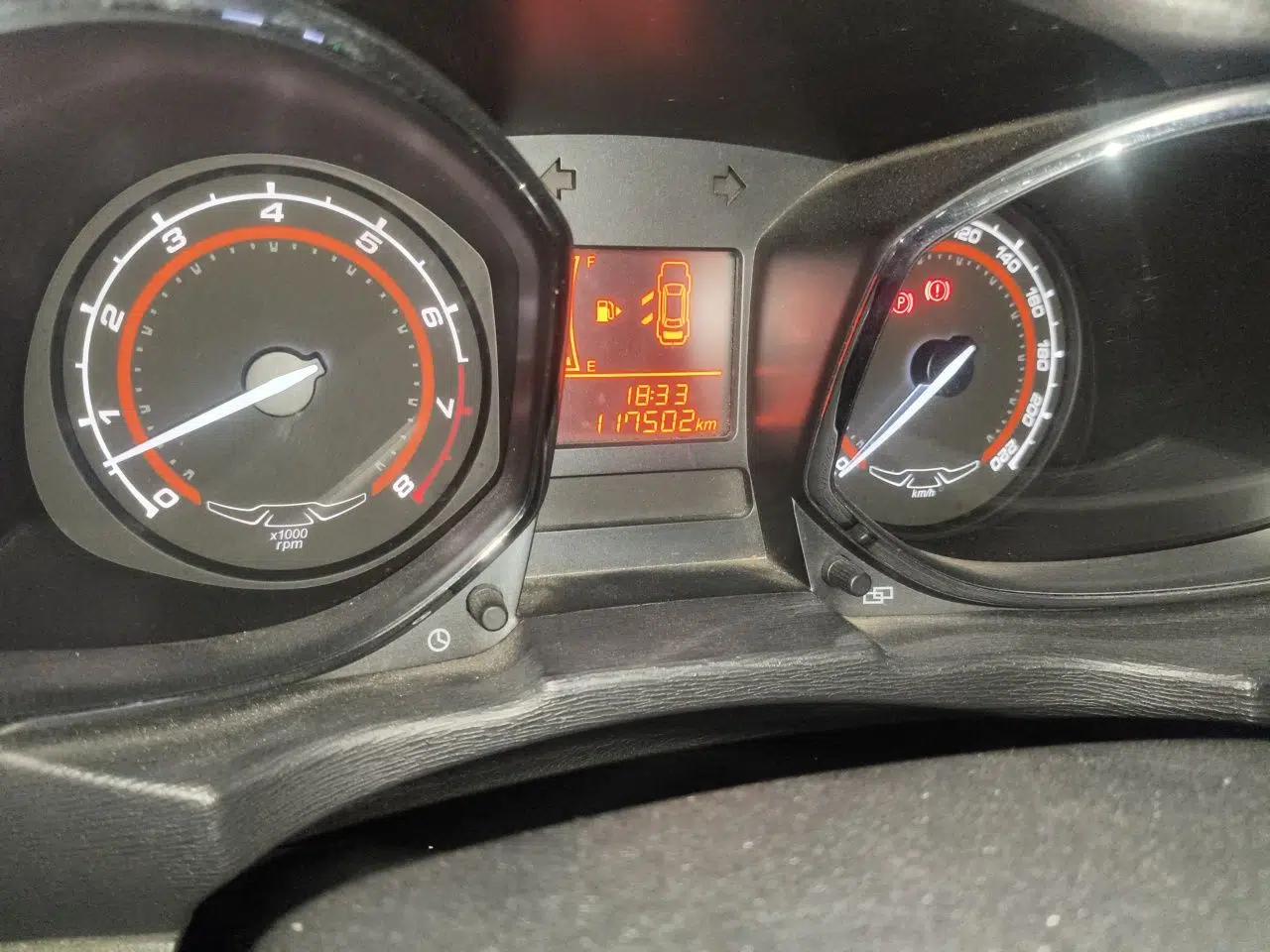 Chery Arrizo 3 2015 1.5L Manual Genuine Version — миниатюра 13