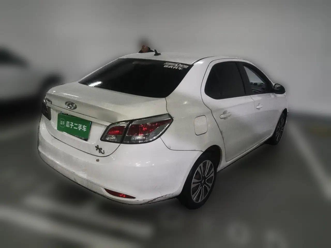 Chery Arrizo 3 2015 1.5L Manual Genuine Version — миниатюра 6