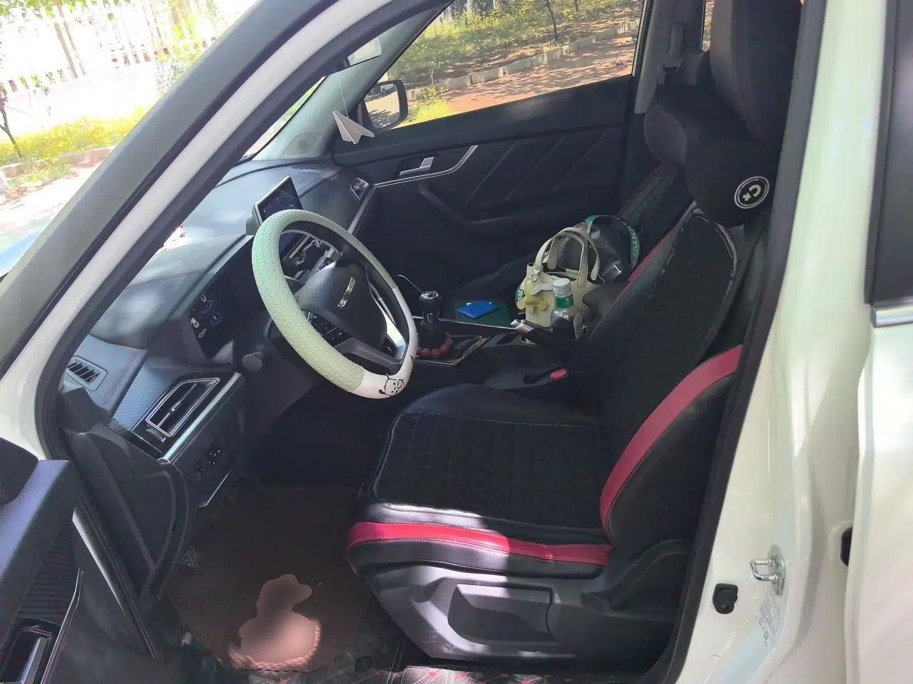 Venucia T60 2022 1.6L Manual Smart Vision Version — миниатюра 12