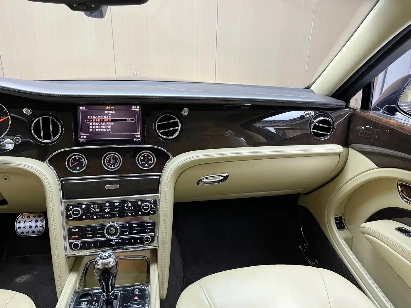 Mulsanne 2011 6.8T Luxury Edition — миниатюра 5