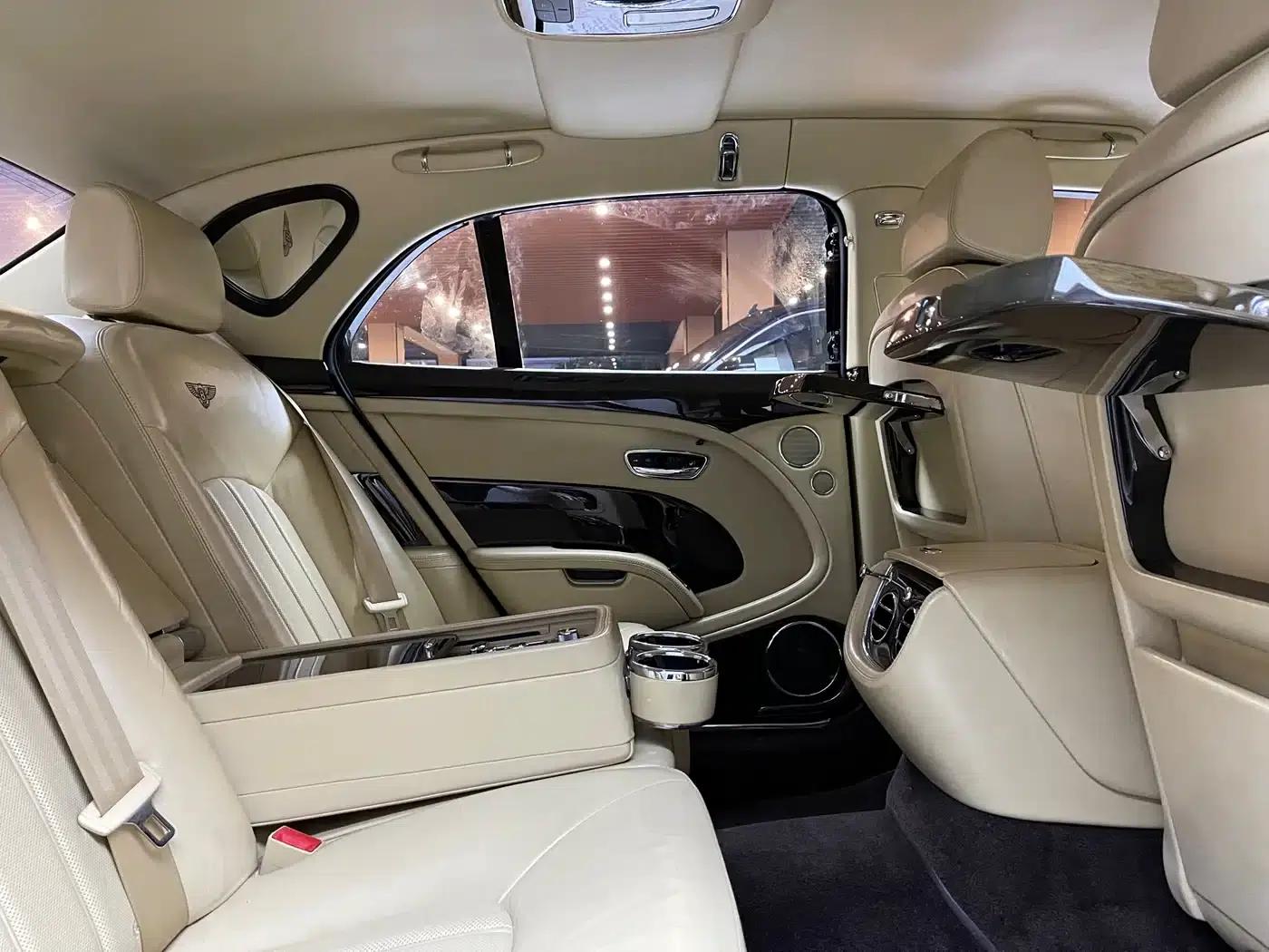 Mulsanne 2011 6.8T Luxury Edition — миниатюра 8
