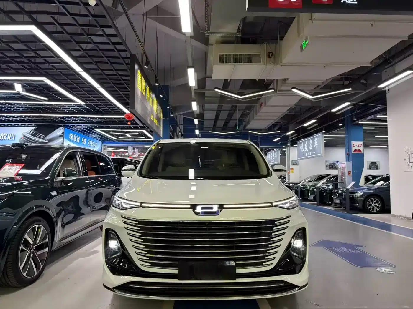 Bestune M9 2023 2.0T Premium Edition — миниатюра 2